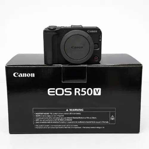 Câmera Digital Canon EOS R50 V 24.2MP 3.0" Lente RF-S 14-30MM IS STM PZ