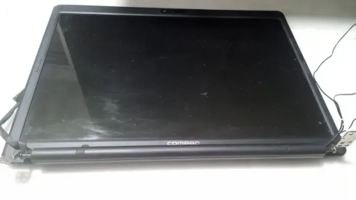 Tampa Completa Com Tela Lcd Notebook Compaq Presario C750br Preto (Usado)