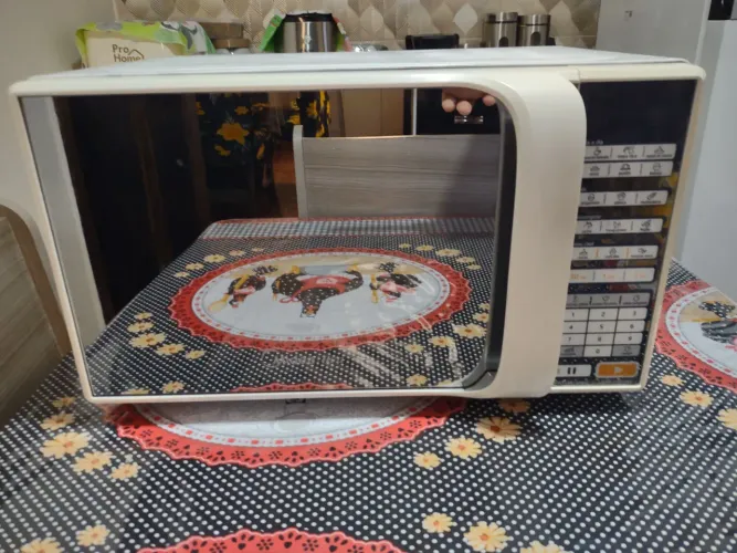 Microondas Midea Espelhado