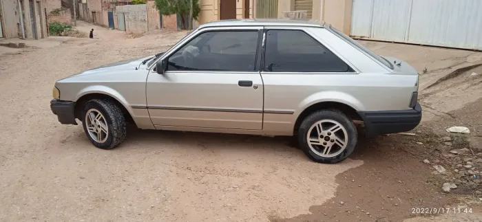 Ford Escort GL 1.6i / 1.6 1989