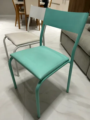 Cadeira Empilhavel Tok&Stok (Dupla)