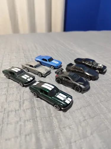 Hot Wheels Velozes e Furiosos Lote 7 miniaturas