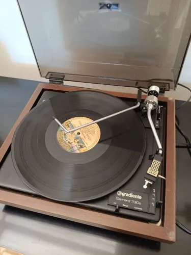 Conjunto de som toca discos amplificador toca fitas caixas som Kenwood Gradiente 