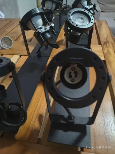 Kit de Luminárias, Spots de Teto giratório de sobrepor Inspire Preto.