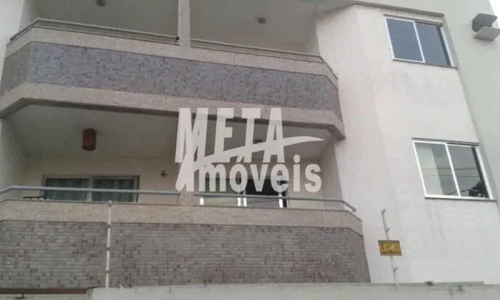 Apartamento com 2 dormitórios à venda, 70 m² por R$ 200.000,00 - Centro - Campos dos Goyta