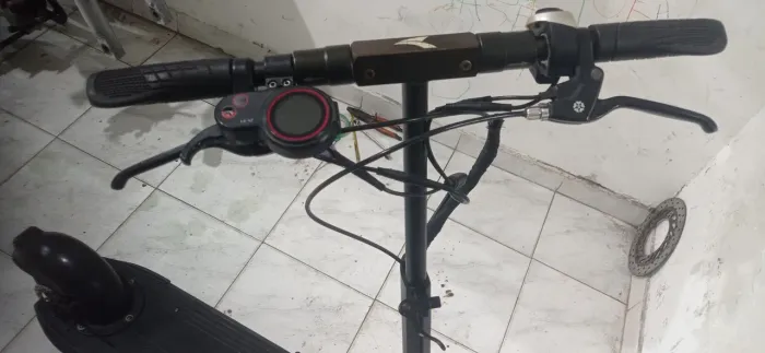 Vendo patinete elétrico usado todo bom