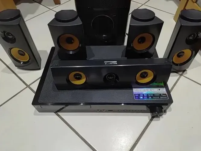 Home theater 5.1 LG