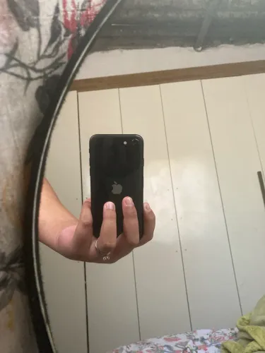 IPHONE SE 2 GERAÇÃO para concerto de dela !!