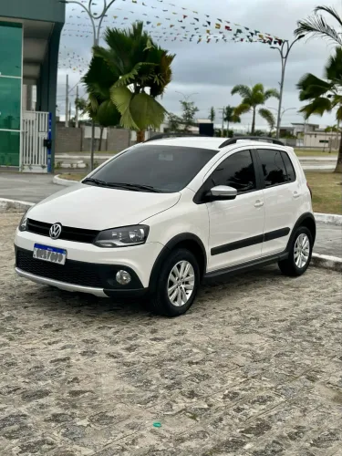 Volkswagen Crossfox 1.6 MI Total Flex 8V 5P 2014