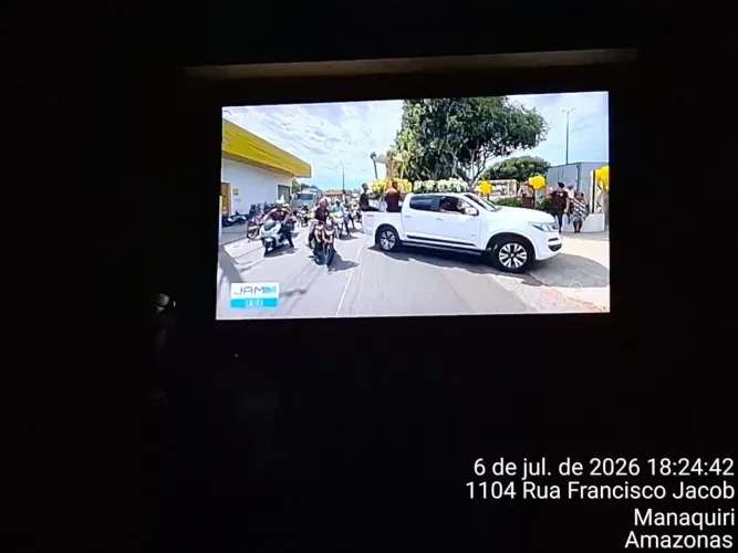 Tv de 65 polegadas e ar condicionade 12 mil btus invertero