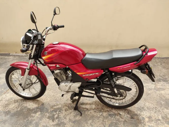 YBR 125K 2005 Muito Conservada