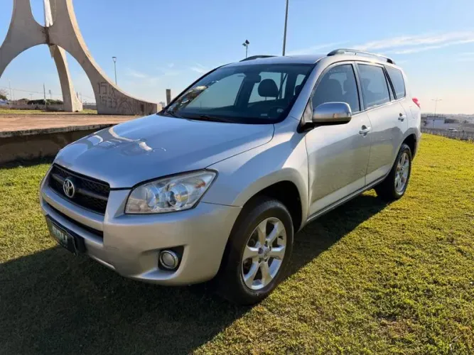 Toyota RAV4 2.0 4X2 16V Aut. 2011