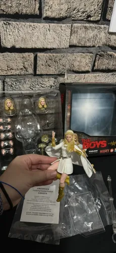 Luz estrela Starlight the boys Mafex