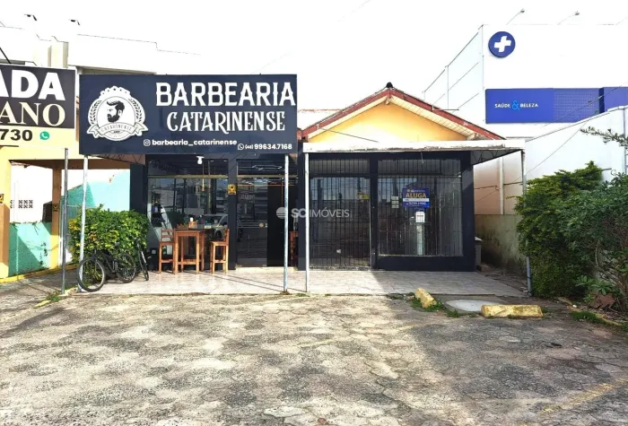Loja com estacionamento na principal avenida