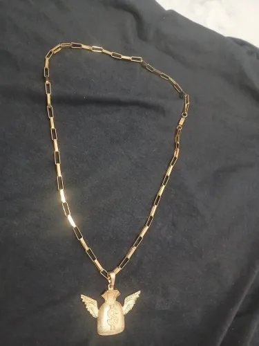 Corrente banhada ouro, com pingente moeda antiga, 90cm de 4milimetros, so usei uma vez ?
