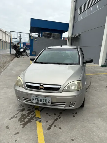 Chevrolet Corsa Sedan 1.8 MPFI Flexpower 8V 4P 2004