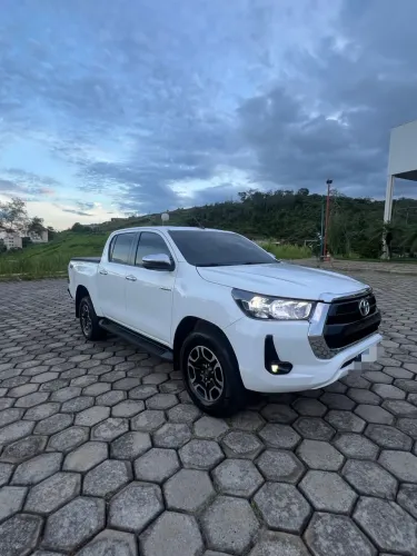 Toyota Hilux CD SR 4X4 2.8 TDI Diesel Aut. 2022