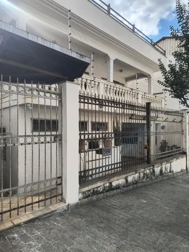 Excelente casa localizada no bairro São Joaquim, Contagem. aceita PERMUTA,VENDA COM EXCLU