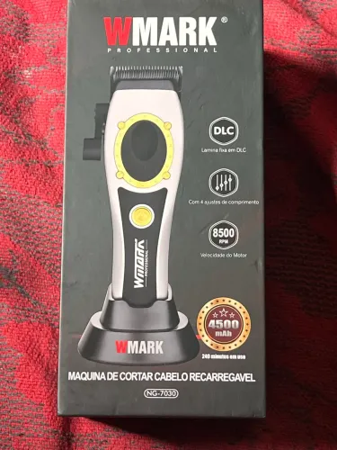 Vende-se Máquina de cortar cabelo