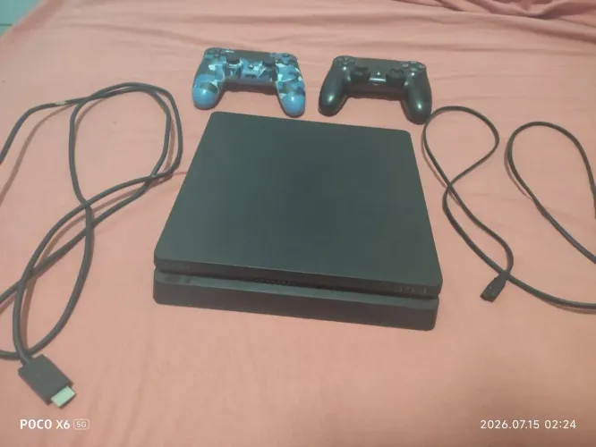 Playstation 4 slim 1TB perfeito 
