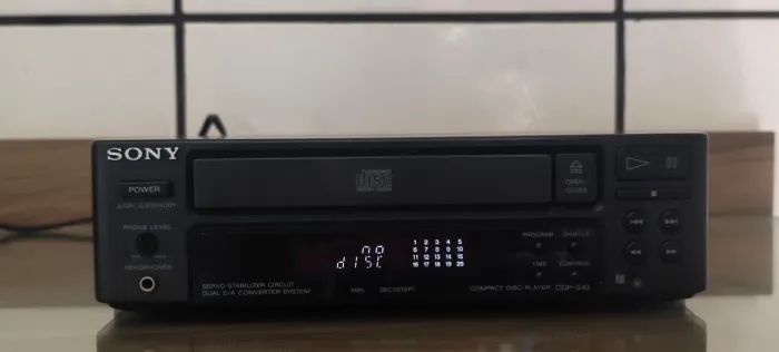 Mini cd player sony cdp-s42 Defeito