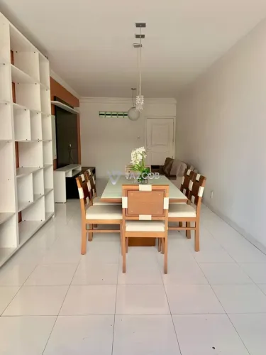 Apartamento com 03 quartos na Avenida Presidente Vargas
