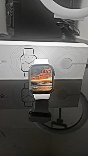 WATCH8PRO