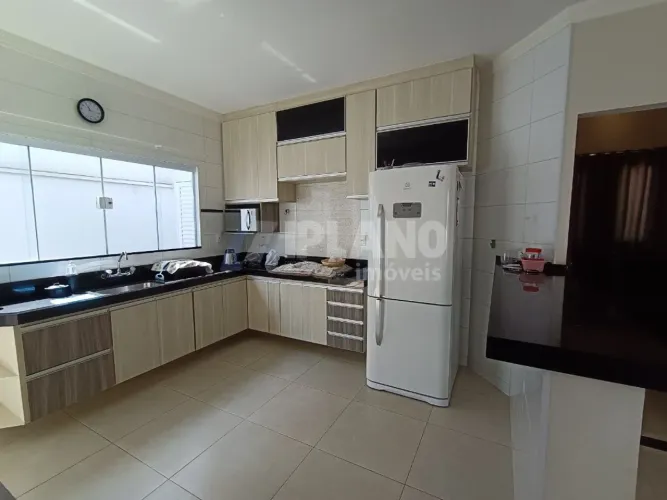 Casa Padrão para Alugar no Jardim Menzani, Ibaté