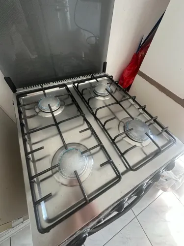 Fogão 4 bocas com forno