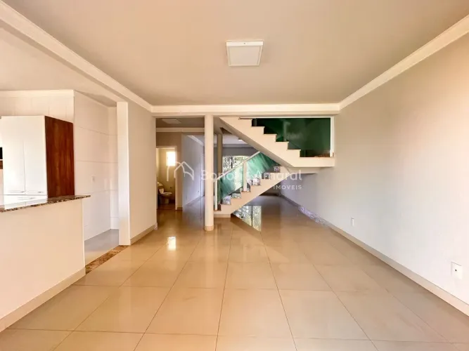 Casa em condomínio no Condomínio Okinawa, de 3 quartos para alugar, Parque Brasil 500 - Pa
