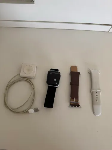Apple Watch 4 - Modelo Celular + GPS - LEIA O ANÚNCIO