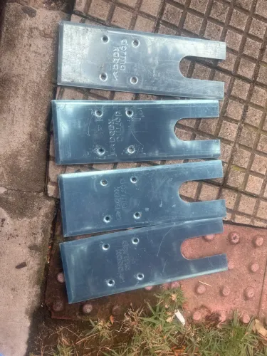 Vendo 80 tampas de Mola Dorma BTS 75 novas