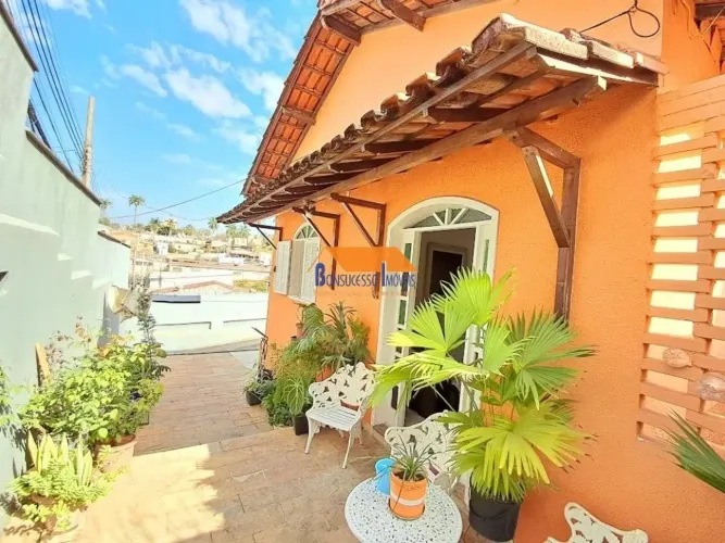 casa 4 quartos no Bairro Bonfim