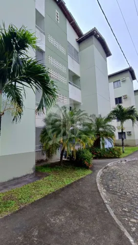 Apto do Cond. Res dos Pássaros I