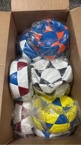 Bolas de futevôlei mikasa a pronta entrega, no aceitamos cartões de crédito, débito e pix