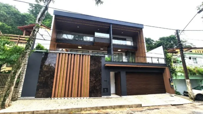 Casa de alto padrão com 7 dormitórios à venda, 467 m² por R$ 5.200.000 - Itacoatiara - Nit