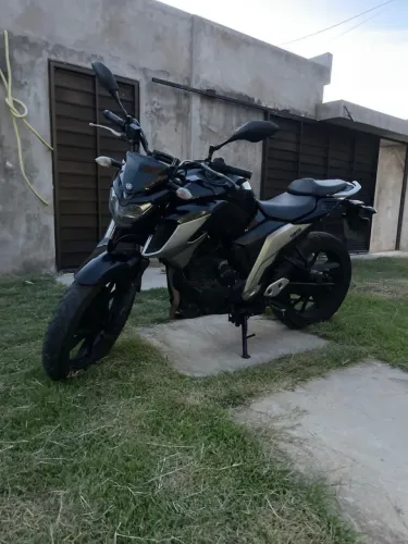 Fazer 250