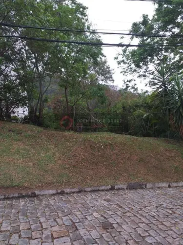 Open House Vende terreno dentro do Condomínio Uba II em declive, OPORTUNIDADE!!!