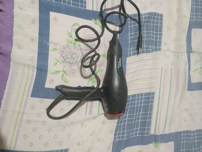 Secador de cabelo