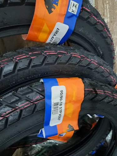 Vendo pneus para motos telefone *