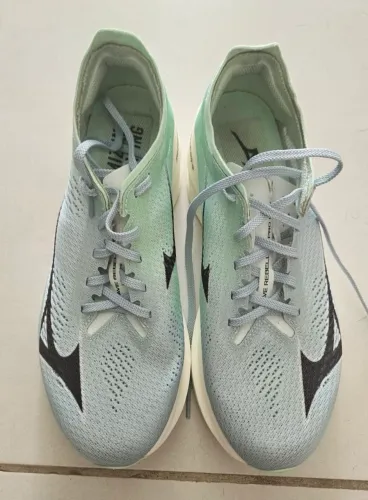 Tênis Mizuno Wave Rebelion Pro Low