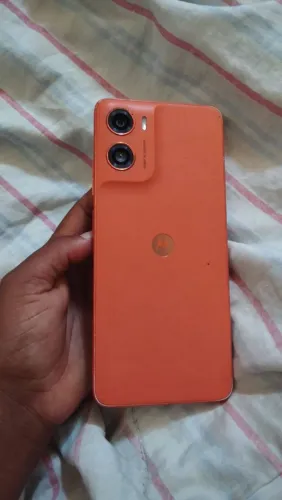 Celular Motorola g06 semi novo aceito cartão débito e crédito parcelo de até 4 x