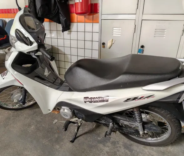 Moto BIZ novinha e conservada