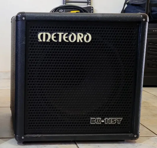 Amplificador Meteoro Ultrabass 200!