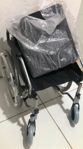 CADEIRA DE RODAS DE ALUMINIO PREMIUM NOVA!