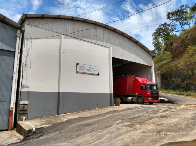 Excelente galpão Contorno- Cariacica 900m com doca para alugar 