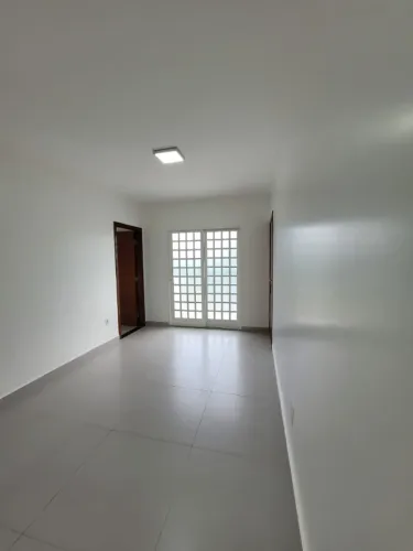 Apartamento 2 quartos para Alugar Varjão