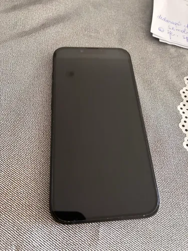 iPhone 16 e