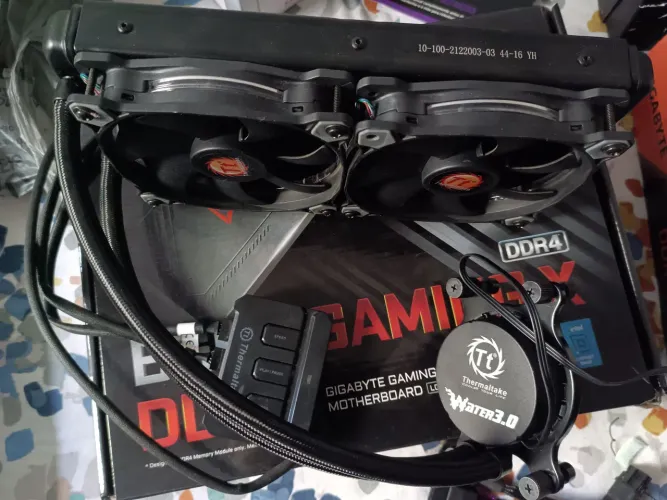 Water cooler Thermaltake Water 3.0