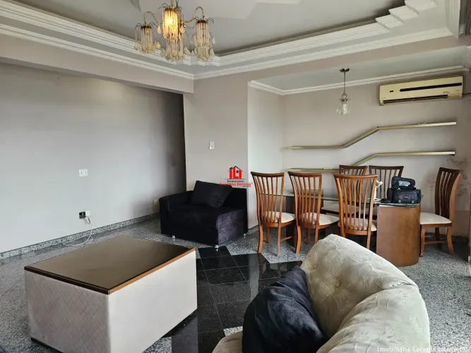 David Nóvoa, Apartamento com 3 Qts sendo 1 suíte, 4°Andar, 130m², Armários nos Quartos